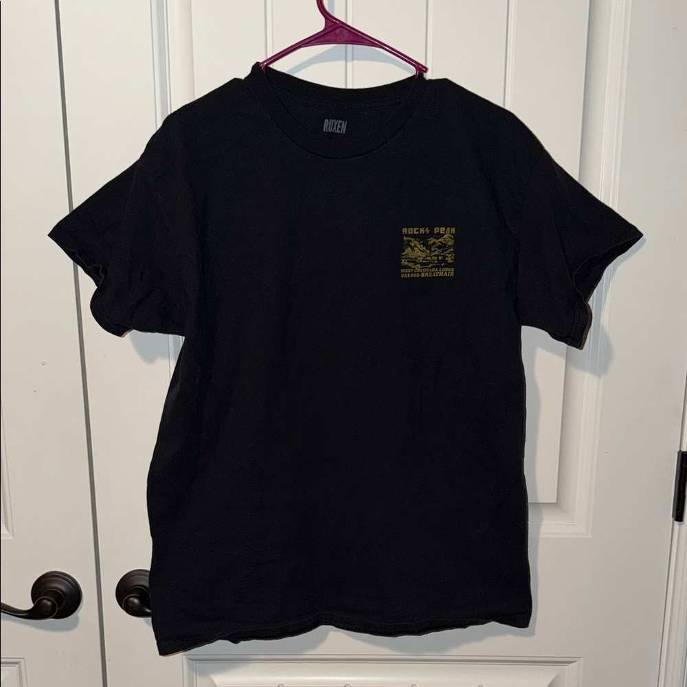 Rocks Peak Graphic T-Shirt